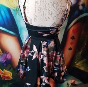 Windsor Dresses - Floral Dress Windsor Dresses - Floral Dress